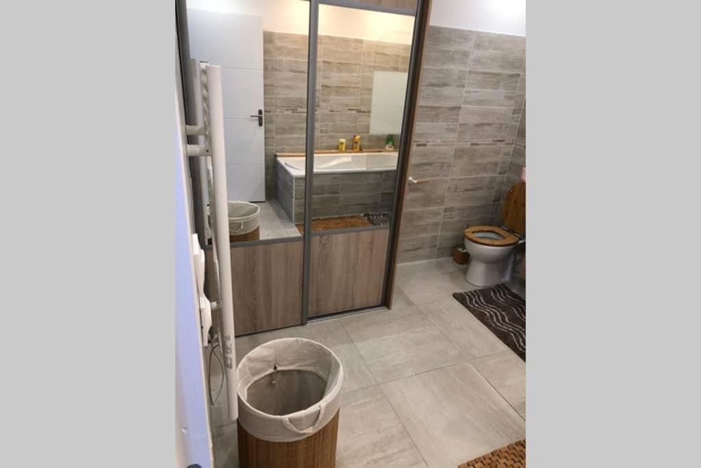 Agréable Maison entre Bordeaux et le Bassin Saint-Jean-d'Illac Extérieur photo